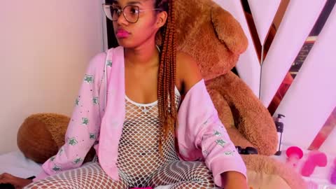 Luci  online show from December 28, 2024, 2:01 am