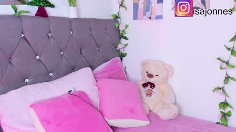 Snapshot of ebony_curly2 chatting on December 20, 2024, 8:01 pm isa online show from December 20, 2024, 8:01 pm