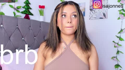 Snapshot of ebony_curly2 chatting on December 20, 2024, 11:47 pm isa online show from December 20, 2024, 11:47 pm