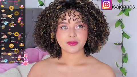 Snapshot of ebony_curly2 chatting on February 8, 2025, 11:02 pm isa online show from February 8, 2025, 11:02 pm