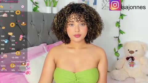 Snapshot of ebony_curly2 chatting on March 6, 2025, 10:58 pm isa online show from March 6, 2025, 10:58 pm