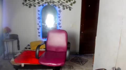 ebony_luna1 online show from July 16, 2026, 8:04 pm