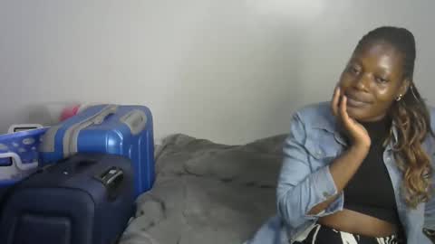 Snapshot of ebony_malika chatting on September 28, 2025, 8:47 pm malika online show from September 28, 2025, 8:47 pm