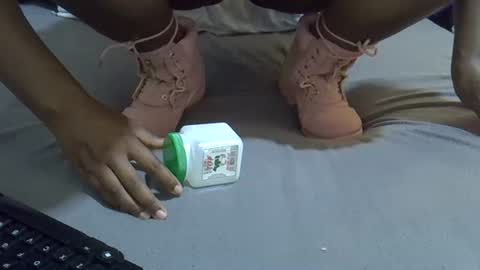 ebony_maria online show from October 18, 2025, 8:04 am