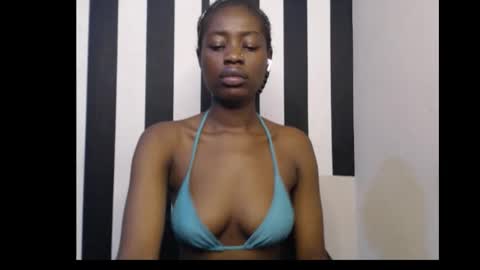 Ella online show from December 16, 2025, 12:54 pm