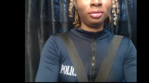 Queen online show from April 10, 2026, 9:14 am