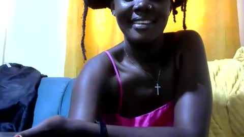 ebonybloom01 online show from April 7, 2026, 9:32 am