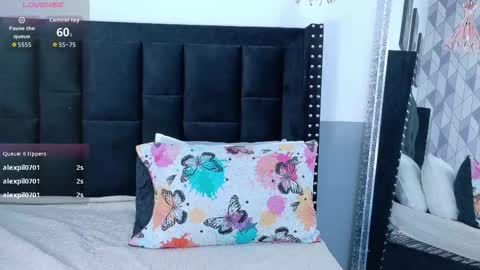 ebonycoworker online show from March 19, 2026, 8:46 pm