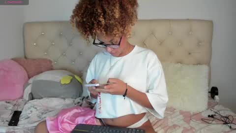 Queen Ebony online show from March 3, 2025, 9:05 pm