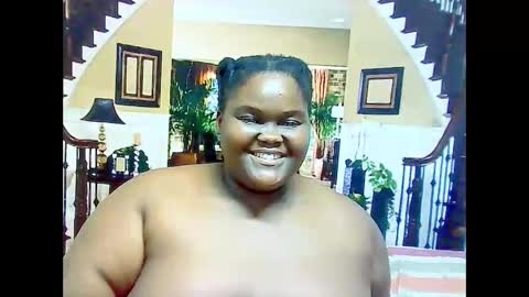 ebonyhotbuns4u2luv online show from February 19, 2025, 12:44 pm