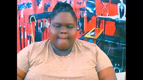 ebonyhotbuns4u2luv online show from November 11, 2025, 9:26 pm