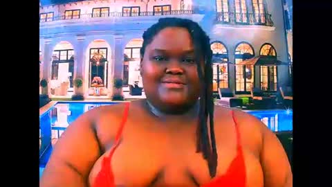 ebonyhotbuns4u2luv online show from May 6, 2026, 7:08 pm