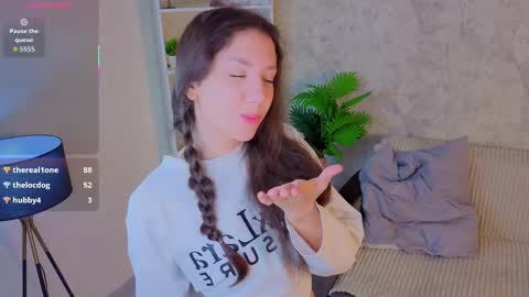 Milly online show from November 26, 2025, 3:29 am