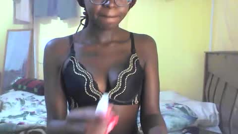 Snapshot of ebonymuse2 chatting on February 21, 2026, 11:22 am Ebonymuse2 online show from February 21, 2026, 11:22 am
