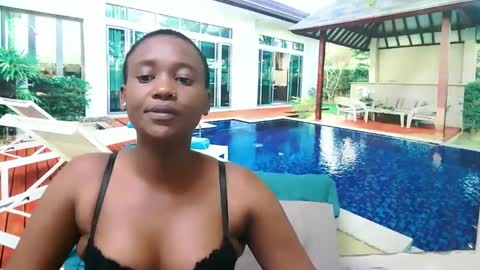 Snapshot of ebonyolive69 chatting on December 17, 2024, 8:45 am Cindy online show from December 17, 2024, 8:45 am