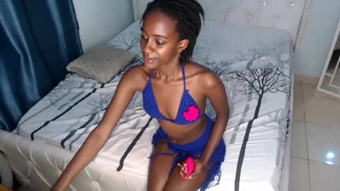 Snapshot of ebonypetitequeen chatting on July 3, 2026, 11:11 pm Maya online show from July 3, 2026, 11:11 pm
