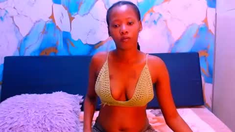 Snapshot of ebonypretty4u chatting on September 16, 2025, 6:47 am ebonypretty4u online show from September 16, 2025, 6:47 am