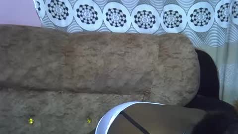 pretty online show from March 18, 2026, 9:51 pm