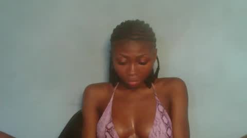 Snapshot of ebonyxxbabe chatting on October 13, 2025, 10:15 am ebonyxxbabe online show from October 13, 2025, 10:15 am