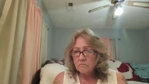 Lovebug1960 online show from March 23, 2026, 12:58 am