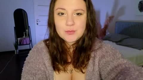 Snapshot of edalyn_af chatting on September 27, 2025, 7:08 pm online show from September 27, 2025, 7:08 pm