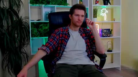 eddie_baker online show from March 5, 2026, 12:23 pm