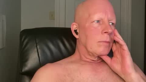 Snapshot of eddygl1968 chatting on February 18, 2025, 3:42 am Eddy online show from February 18, 2025, 3:42 am