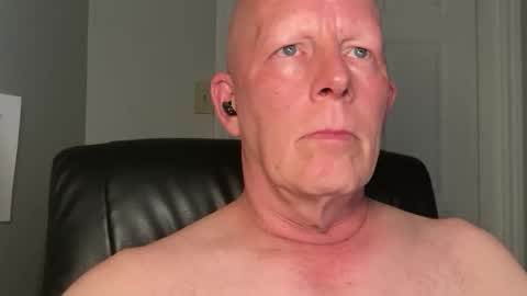 Snapshot of eddygl1968 chatting on September 15, 2025, 2:11 am Eddy online show from September 15, 2025, 2:11 am