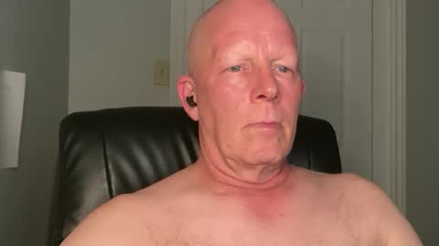 Snapshot of eddygl1968 chatting on September 29, 2025, 2:27 am Eddy online show from September 29, 2025, 2:27 am