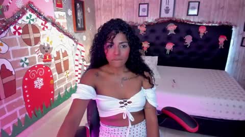Snapshot of edelaine_rogers chatting on December 17, 2024, 7:15 pm ede online show from December 17, 2024, 7:15 pm