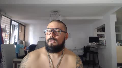 edgarram83 online show from February 22, 2025, 11:24 pm