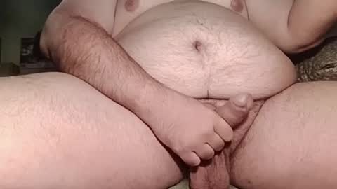 edgewhitme online show from June 16, 2026, 3:53 am