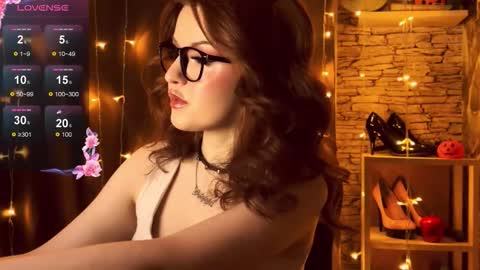 Friendly neighbourhoud redhead  online show from October 20, 2025, 12:00 am