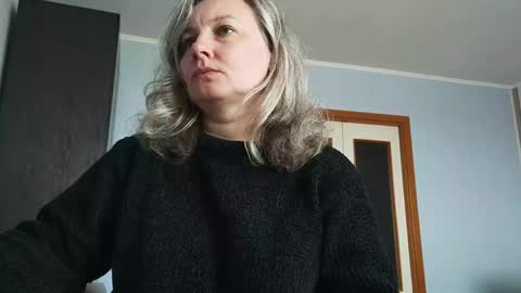 Snapshot of edithmanning chatting on April 27, 2026, 8:12 am edithmanning online show from April 27, 2026, 8:12 am