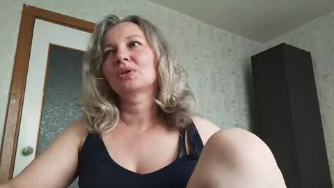 Snapshot of edithmanning chatting on June 6, 2026, 5:12 am edithmanning online show from June 6, 2026, 5:12 am