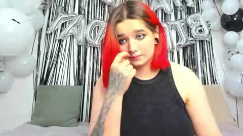 Snapshot of edna_dana chatting on October 8, 2025, 7:44 pm Edna online show from October 8, 2025, 7:44 pm