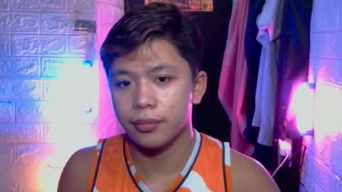 Snapshot of edrianburca052 chatting on October 23, 2025, 6:17 pm urasian chub online show from October 23, 2025, 6:17 pm