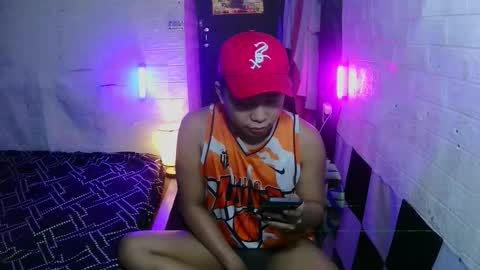 Snapshot of edrianburca052 chatting on October 24, 2025, 10:22 am urasian chub online show from October 24, 2025, 10:22 am