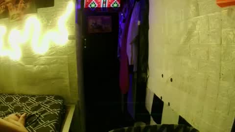 Snapshot of edrianburca052 chatting on October 29, 2025, 5:47 pm urasian chub online show from October 29, 2025, 5:47 pm