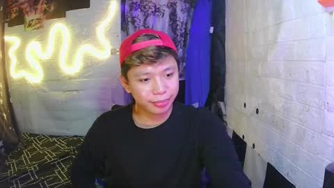 Snapshot of edrianburca052 chatting on November 3, 2025, 7:26 pm urasian chub online show from November 3, 2025, 7:26 pm