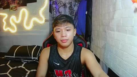 Snapshot of edrianburca052 chatting on November 6, 2025, 8:21 pm urasian chub online show from November 6, 2025, 8:21 pm