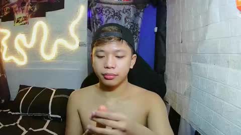 Snapshot of edrianburca052 chatting on November 12, 2025, 5:57 pm urasian chub online show from November 12, 2025, 5:57 pm