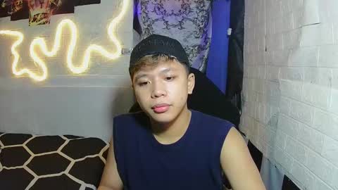 Snapshot of edrianburca052 chatting on November 16, 2025, 1:39 pm urasian chub online show from November 16, 2025, 1:39 pm