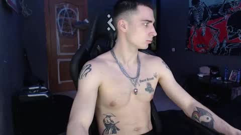 Snapshot of eduard_loveee chatting on March 19, 2026, 12:20 pm Eduar online show from March 19, 2026, 12:20 pm