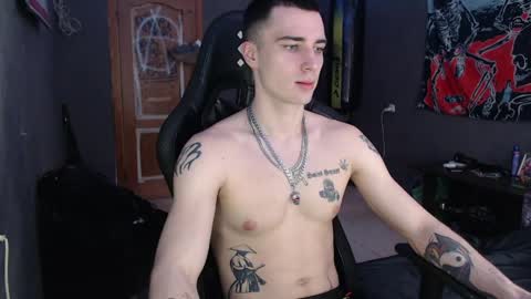 Snapshot of eduard_loveee chatting on March 21, 2026, 8:52 am Eduar online show from March 21, 2026, 8:52 am