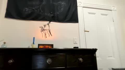 Snapshot of edvmendez1766 chatting on October 21, 2025, 1:28 am edvmendez1766 online show from October 21, 2025, 1:28 am