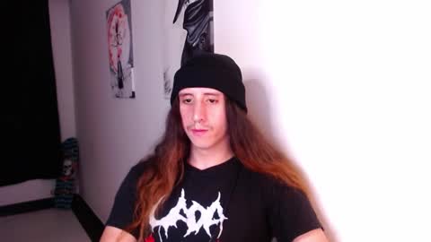 edward_chann online show from December 3, 2024, 12:35 am
