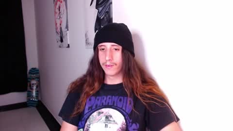 edward_chann online show from December 11, 2024, 12:33 am