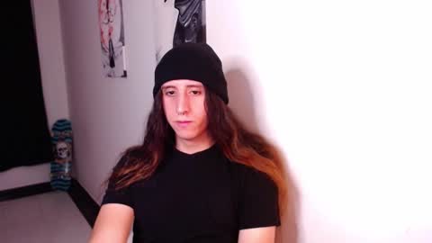 edward_chann online show from January 22, 2025, 2:15 am