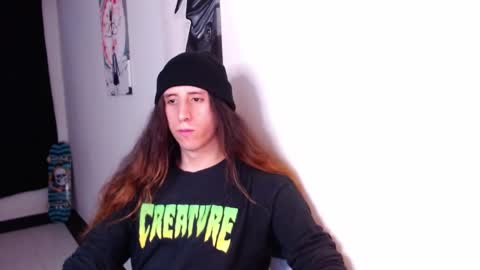 edward_chann online show from January 30, 2025, 10:19 pm